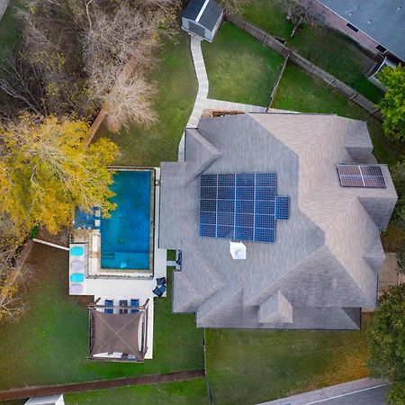 Stunning Family Home With Pool & Hot Tub - Sleeps 17 Pflugerville Exterior photo